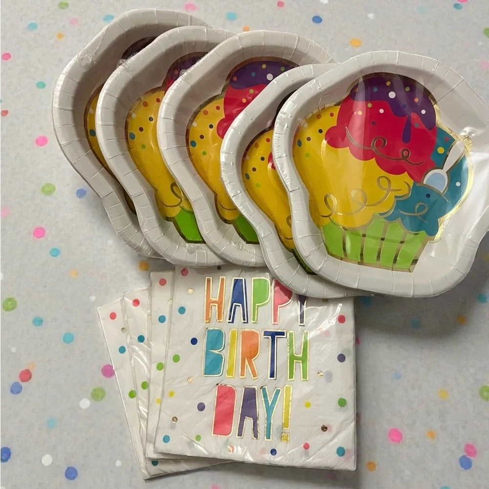Cupcake Party Plates/Napkins Set
